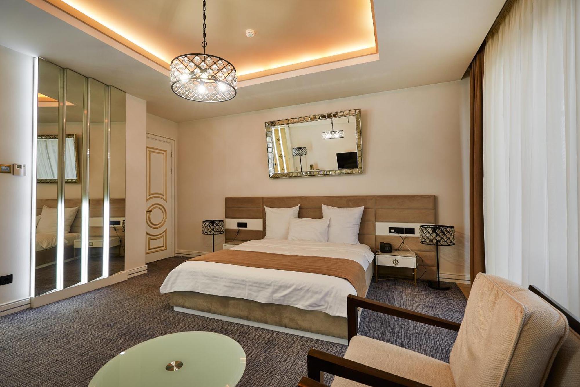 Aghababyan'S Hotel Yerevan Room photo Suite
