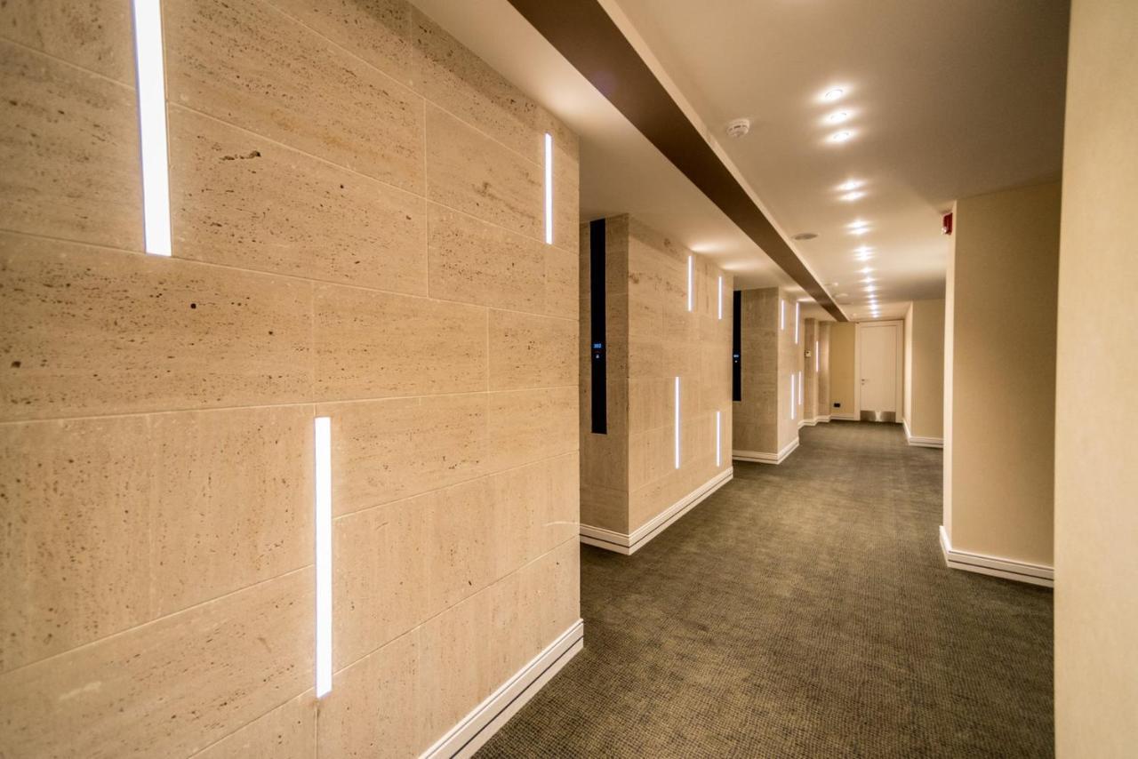 Aghababyan'S Hotel Yerevan Exterior photo Interior of the building