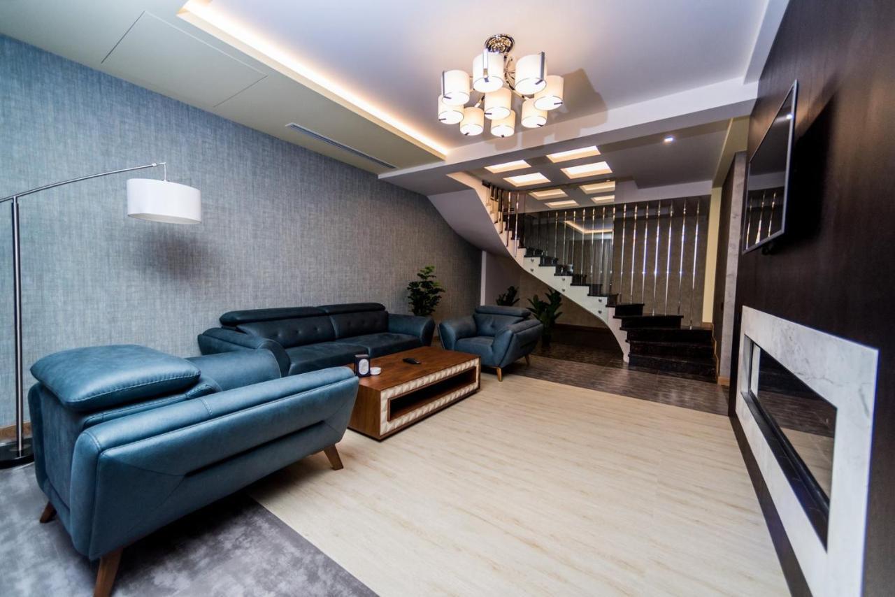 Aghababyan'S Hotel Yerevan Exterior photo The interior of the hotel