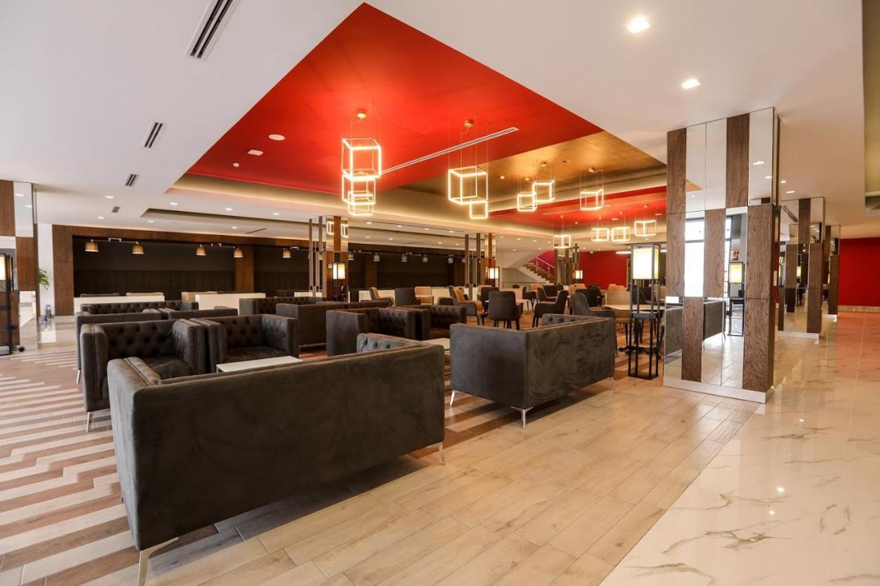 Aghababyan'S Hotel Yerevan Exterior photo The lounge at the airport
